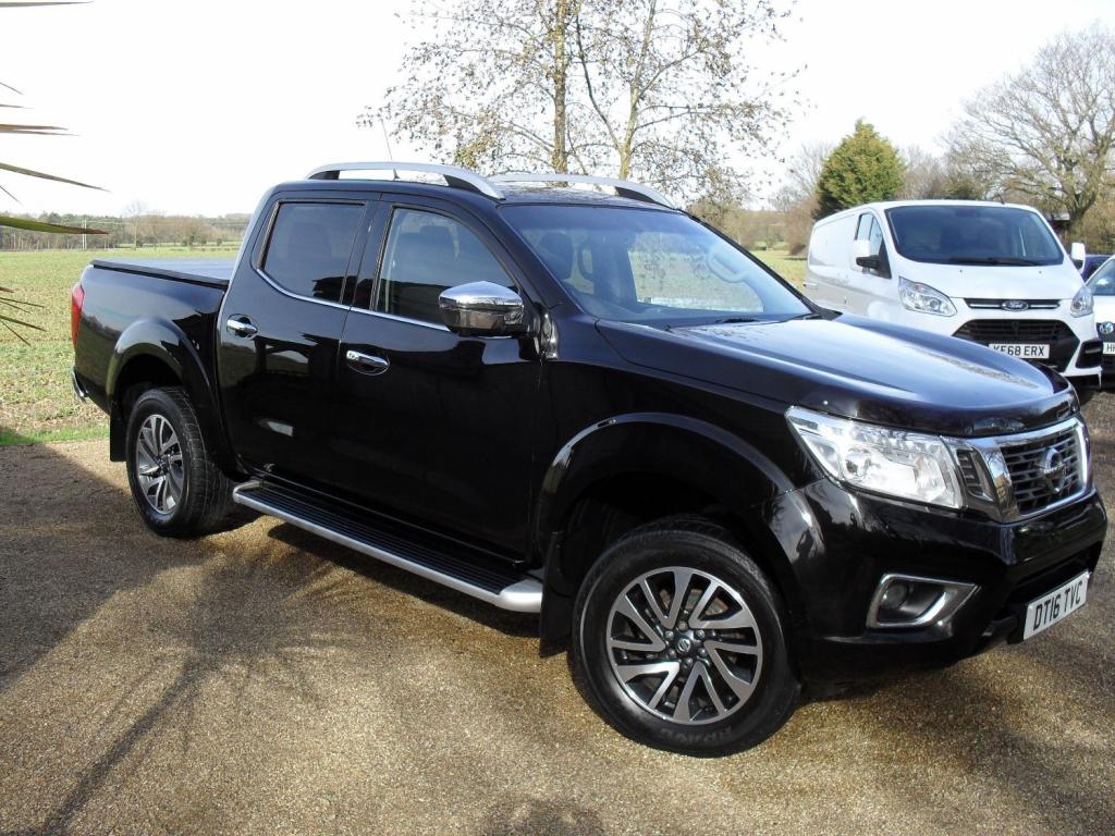 View NISSAN NP300 DCI TEKNA 4X4 SHR DCB