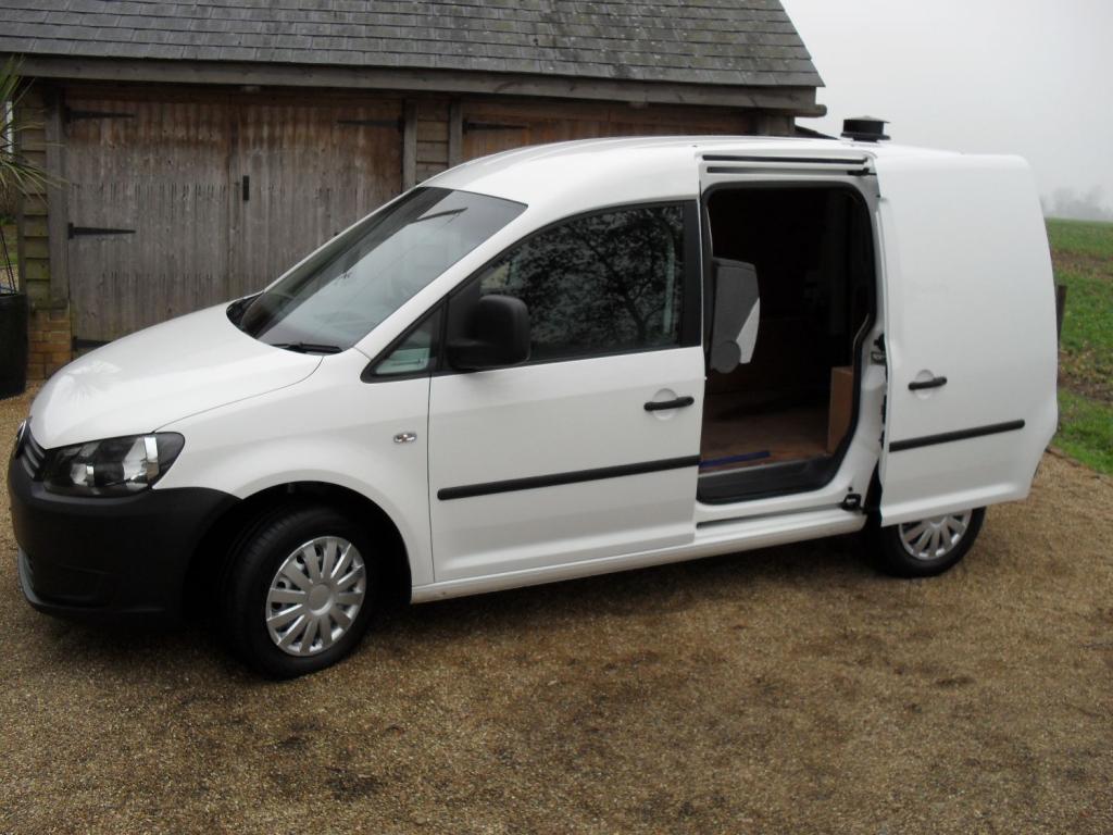 VOLKSWAGEN CADDY