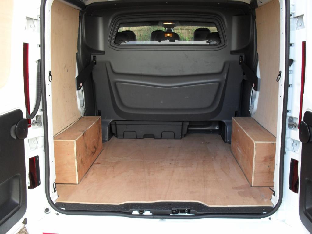 VAUXHALL VIVARO