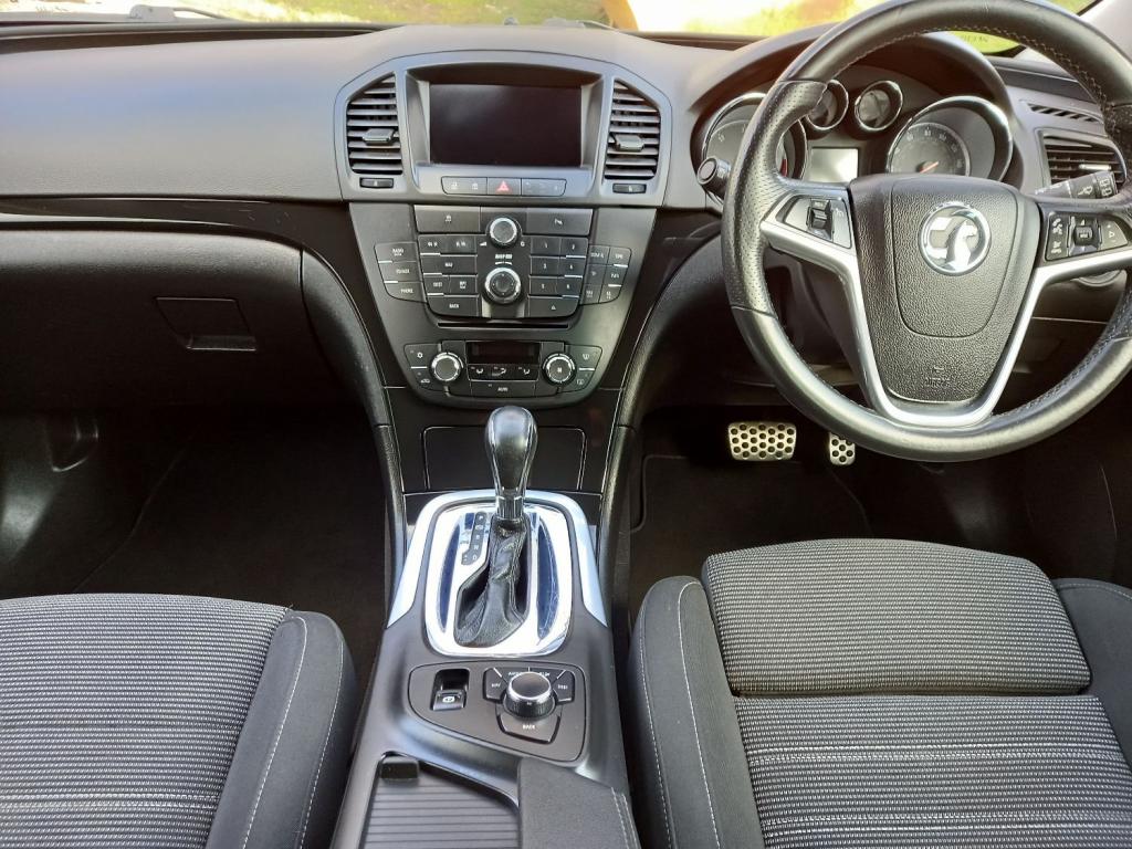 VAUXHALL INSIGNIA