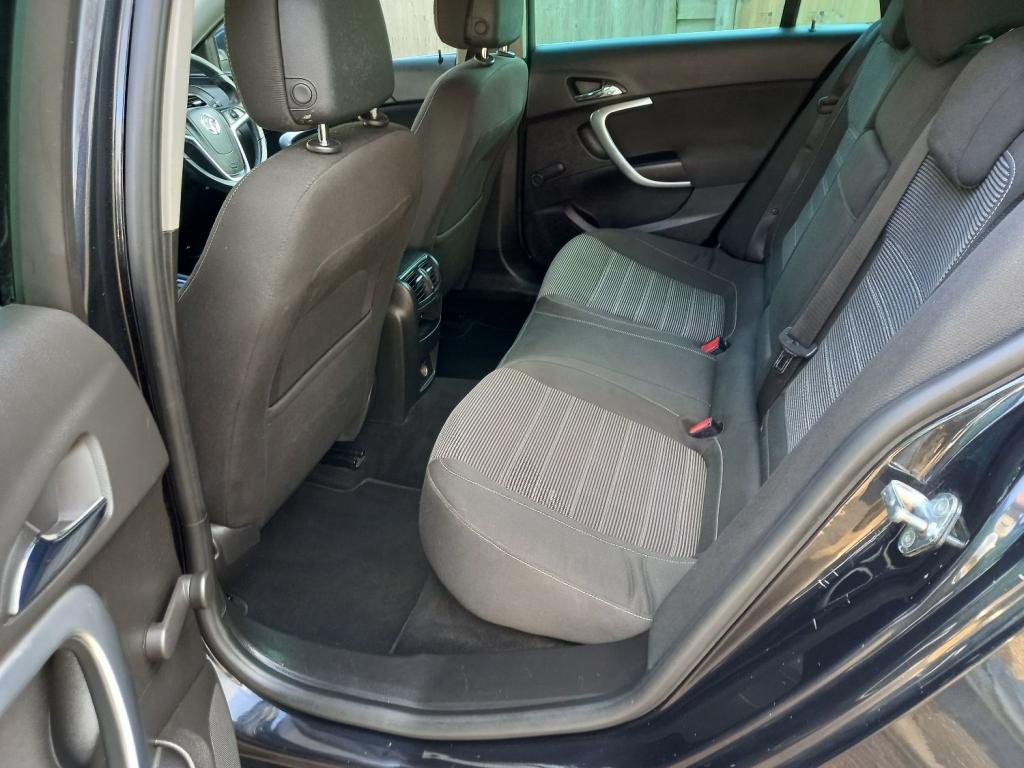 VAUXHALL INSIGNIA