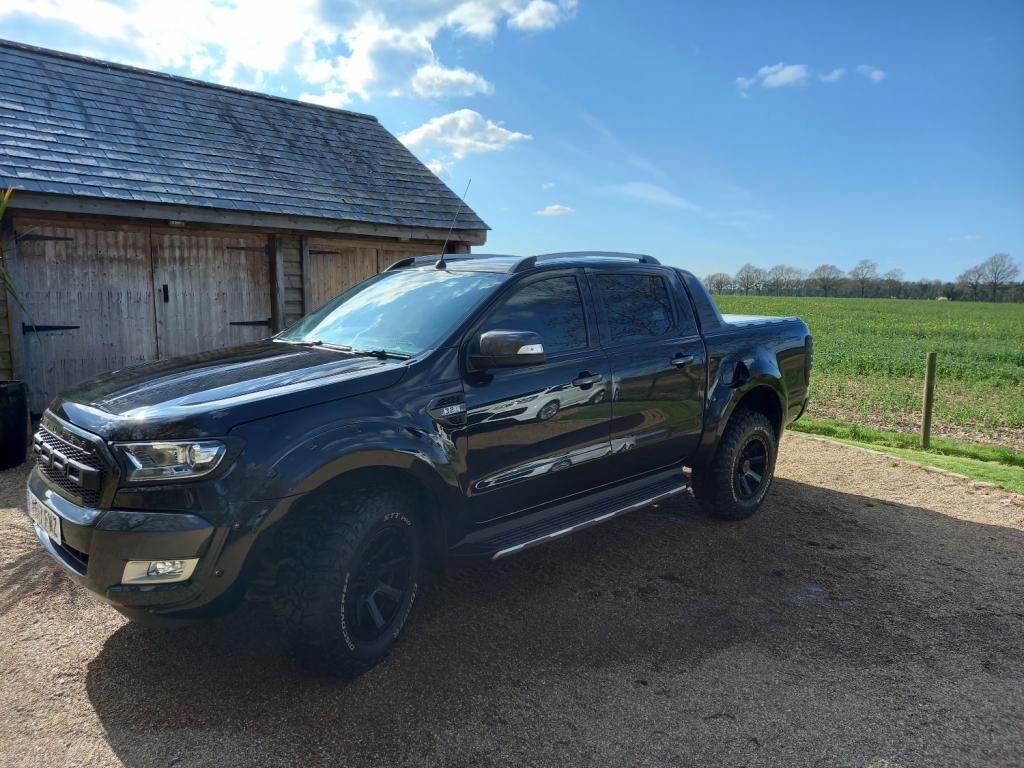 View FORD RANGER WILDTRAK 4X4 DCB TDCI