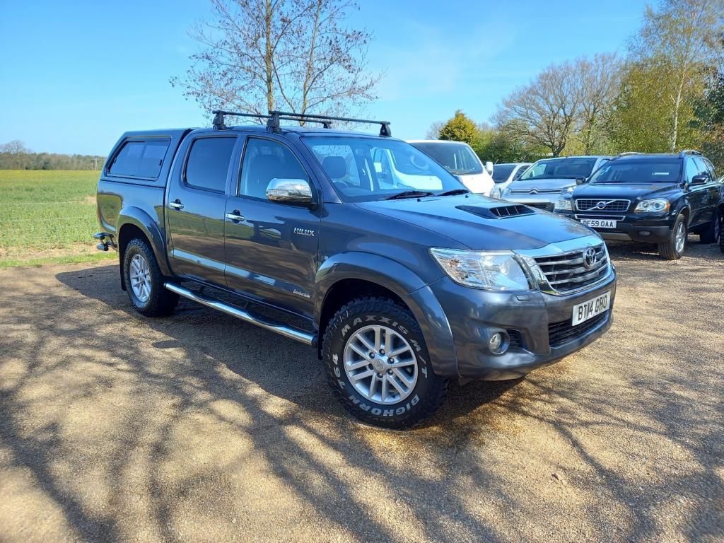 View TOYOTA HILUX INVINCIBLE 4X4 D-4D DCB