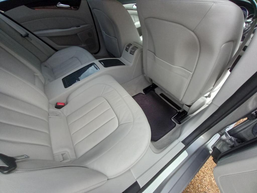 MERCEDES-BENZ CLS
