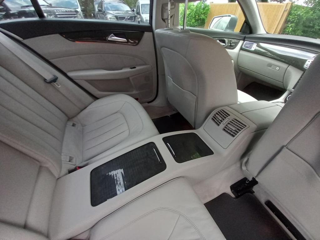 MERCEDES-BENZ CLS