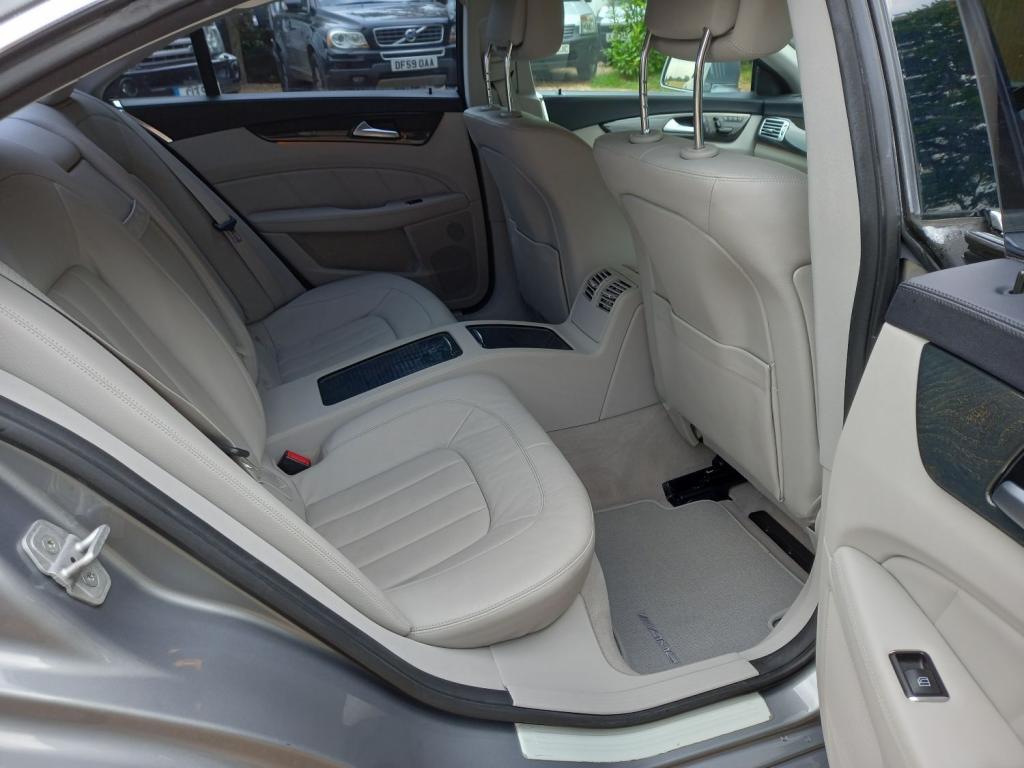 MERCEDES-BENZ CLS