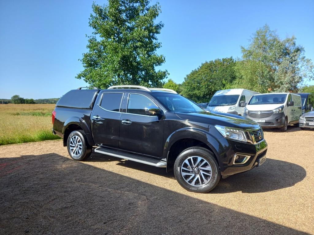 NISSAN NP300