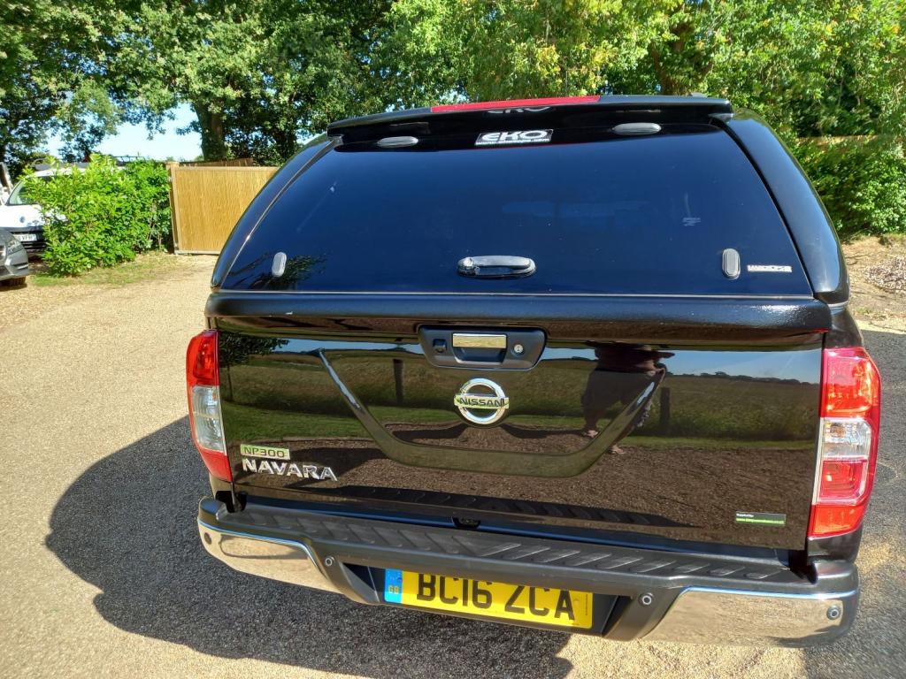 NISSAN NP300