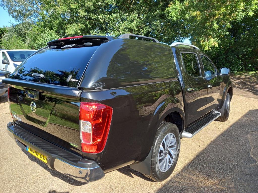 NISSAN NP300