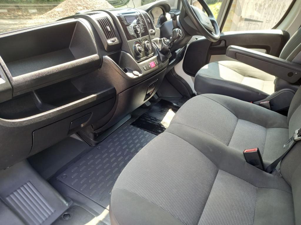 PEUGEOT BOXER
