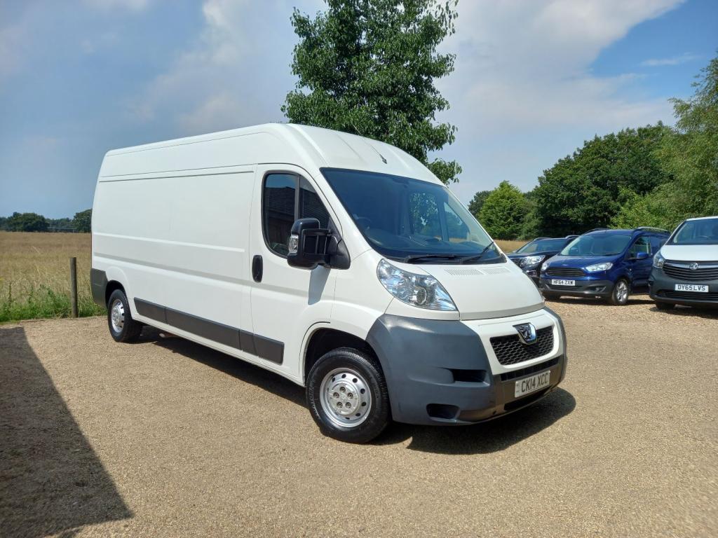 View PEUGEOT BOXER HDI 335 L3H2 PROFESSIONAL PV