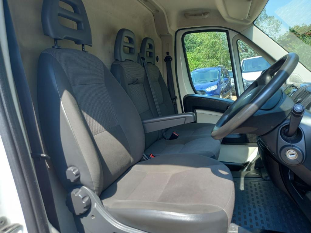 PEUGEOT BOXER