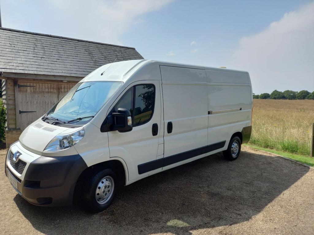 PEUGEOT BOXER