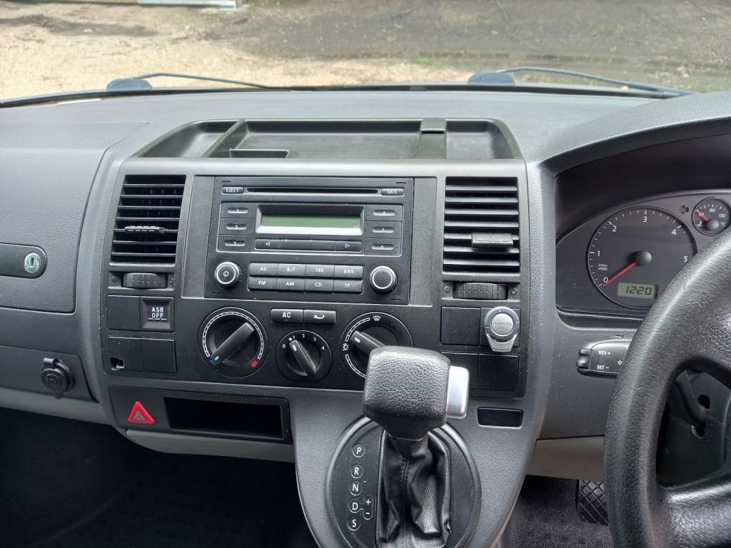 VOLKSWAGEN TRANSPORTER