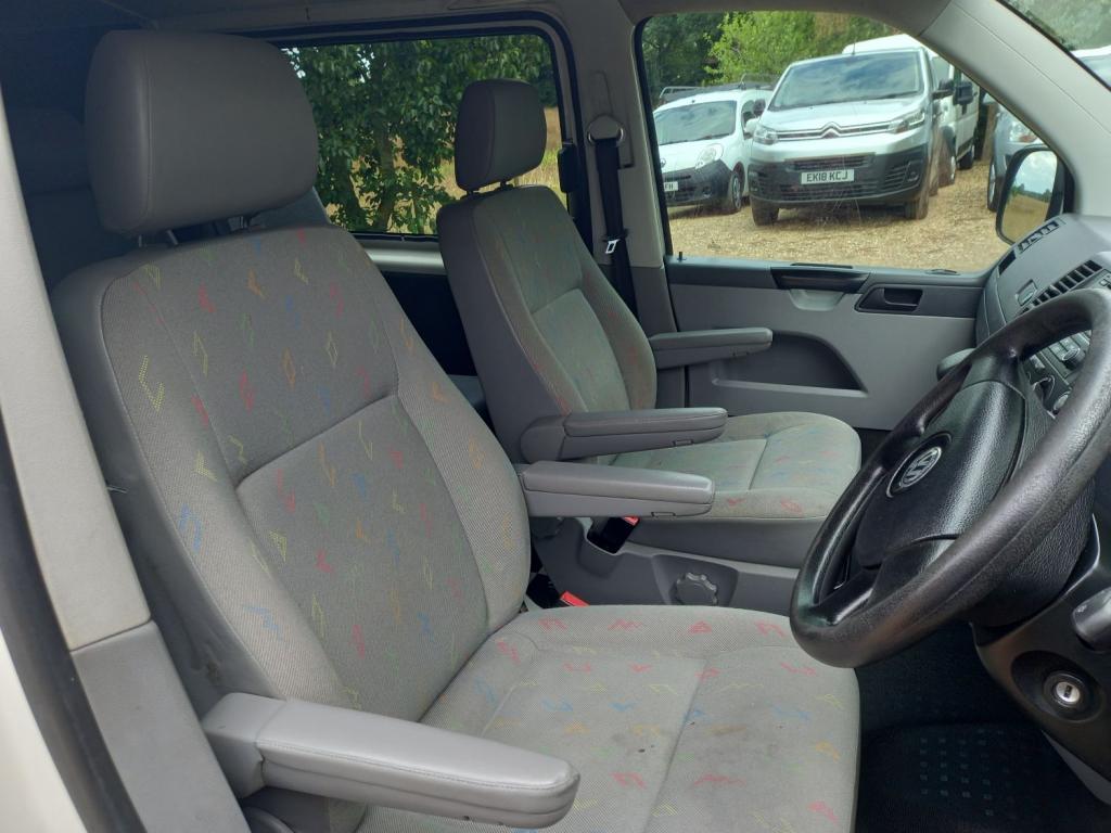 VOLKSWAGEN TRANSPORTER