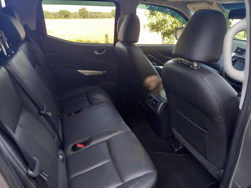 NISSAN NAVARA
