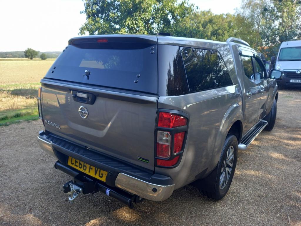 NISSAN NAVARA