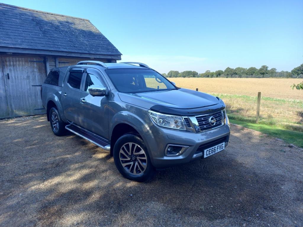 NISSAN NAVARA