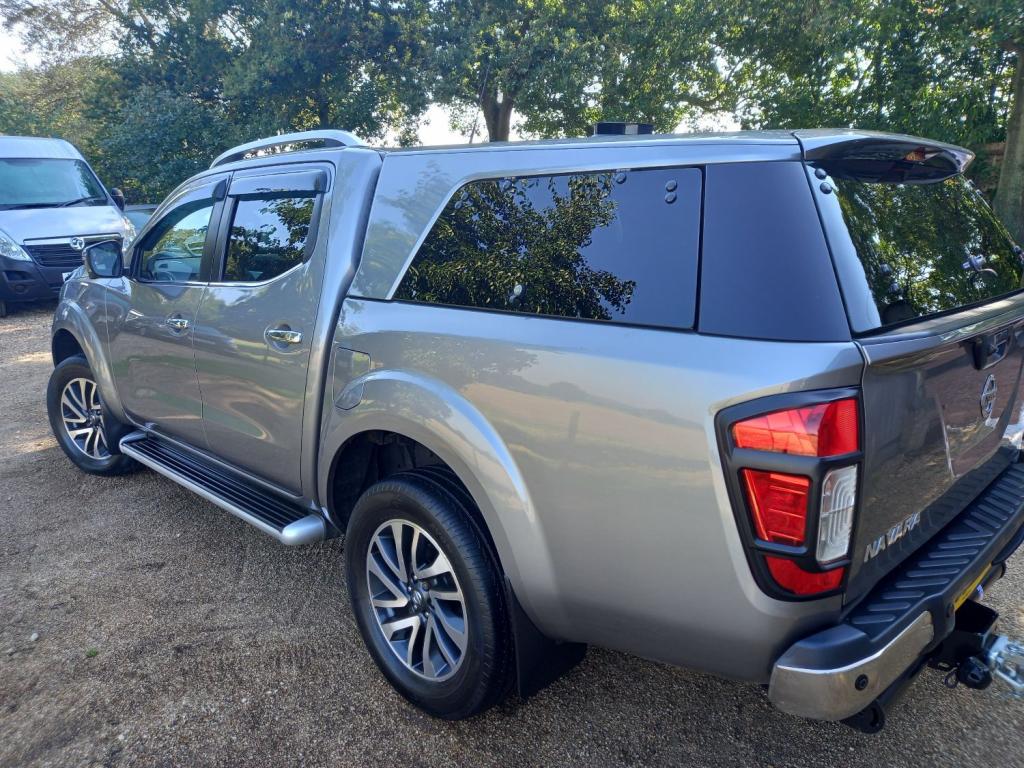 NISSAN NAVARA