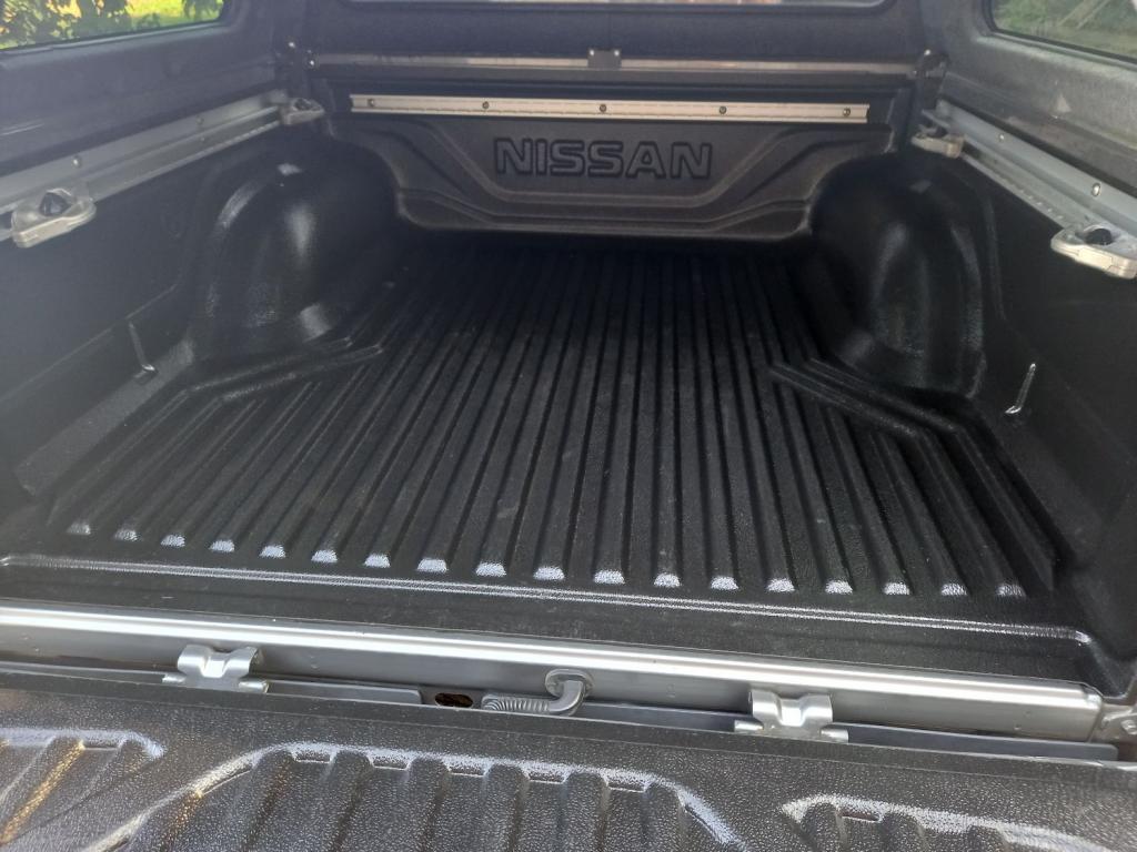 NISSAN NAVARA