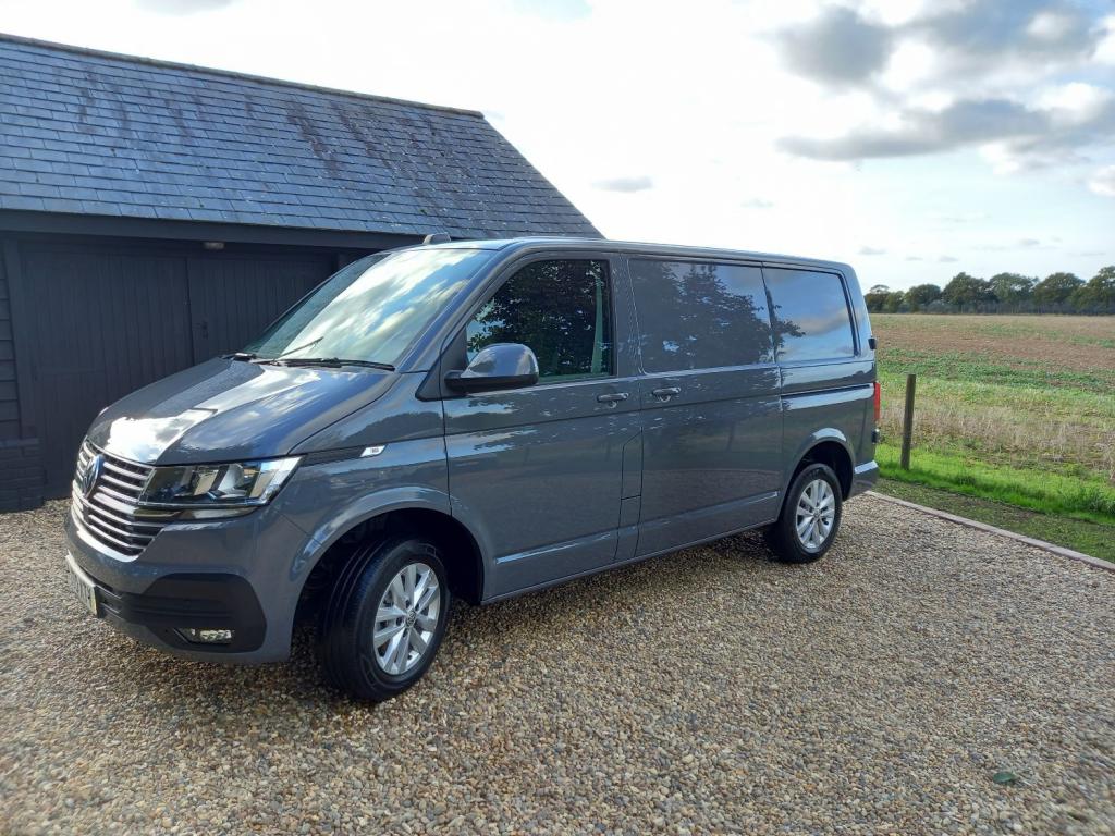VOLKSWAGEN TRANSPORTER