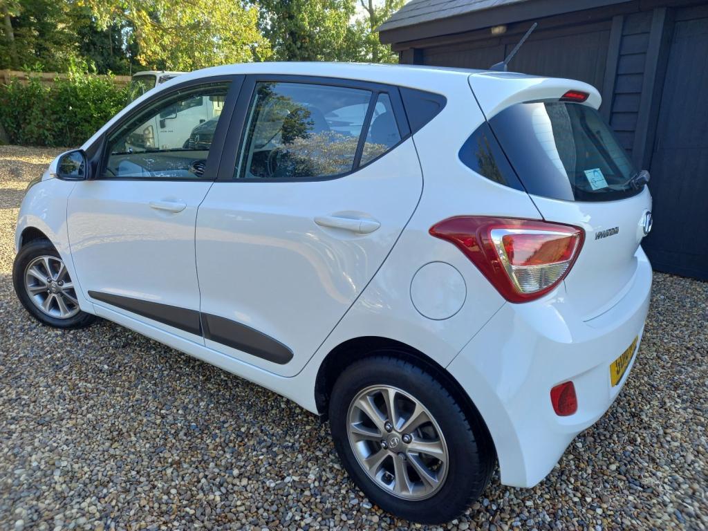 HYUNDAI I10