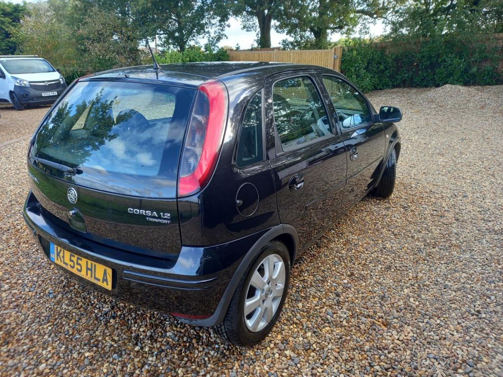 VAUXHALL CORSA