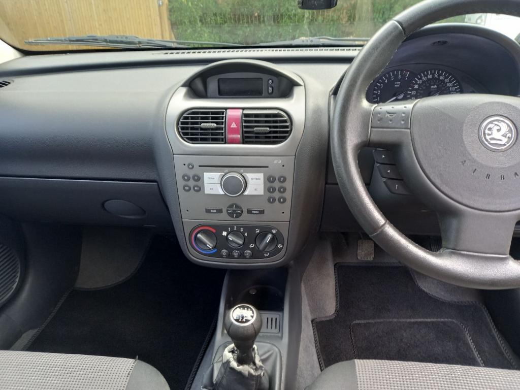 VAUXHALL CORSA