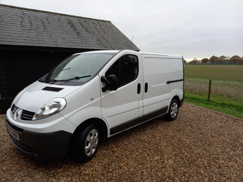 RENAULT TRAFIC