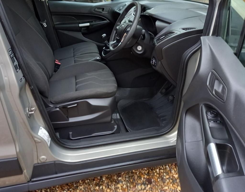 FORD TRANSIT CONNECT