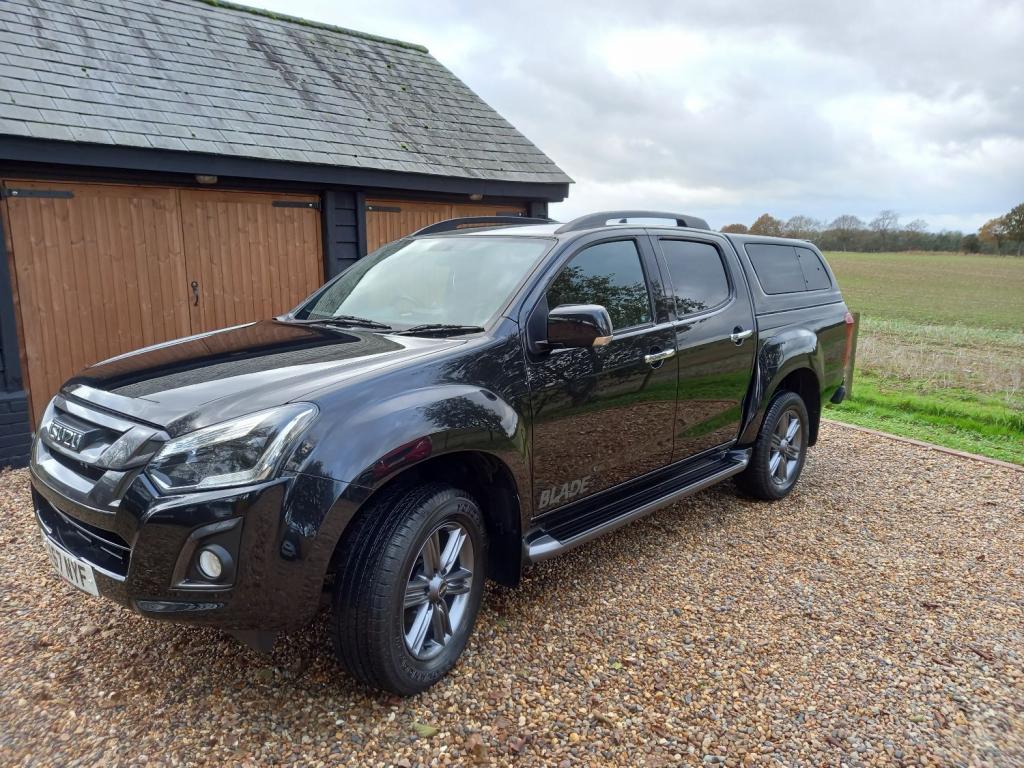 ISUZU D-MAX