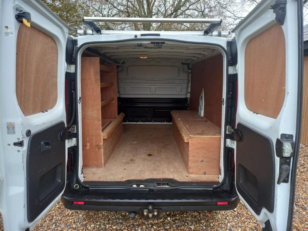 RENAULT TRAFIC