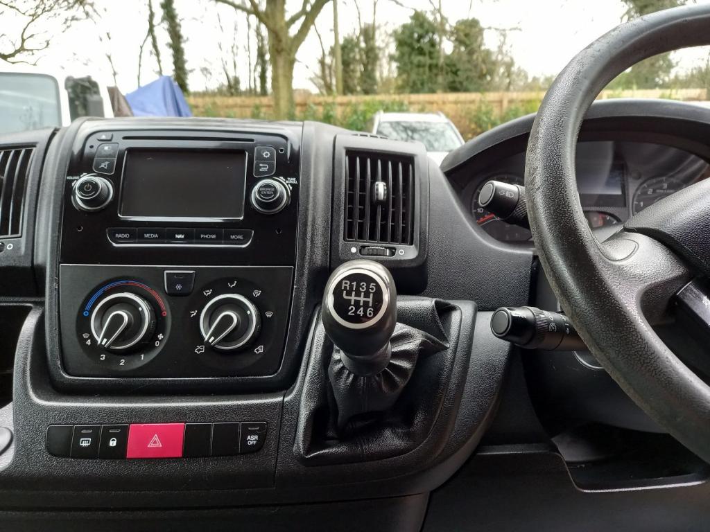 PEUGEOT BOXER