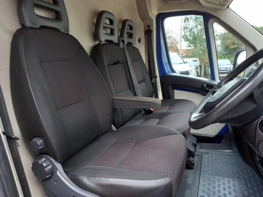 PEUGEOT BOXER