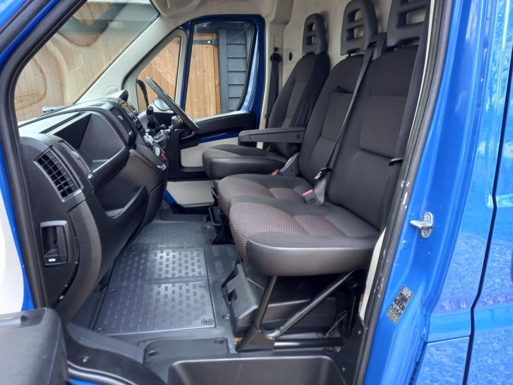 PEUGEOT BOXER