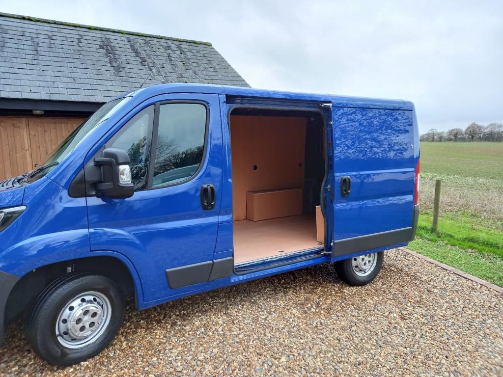 PEUGEOT BOXER