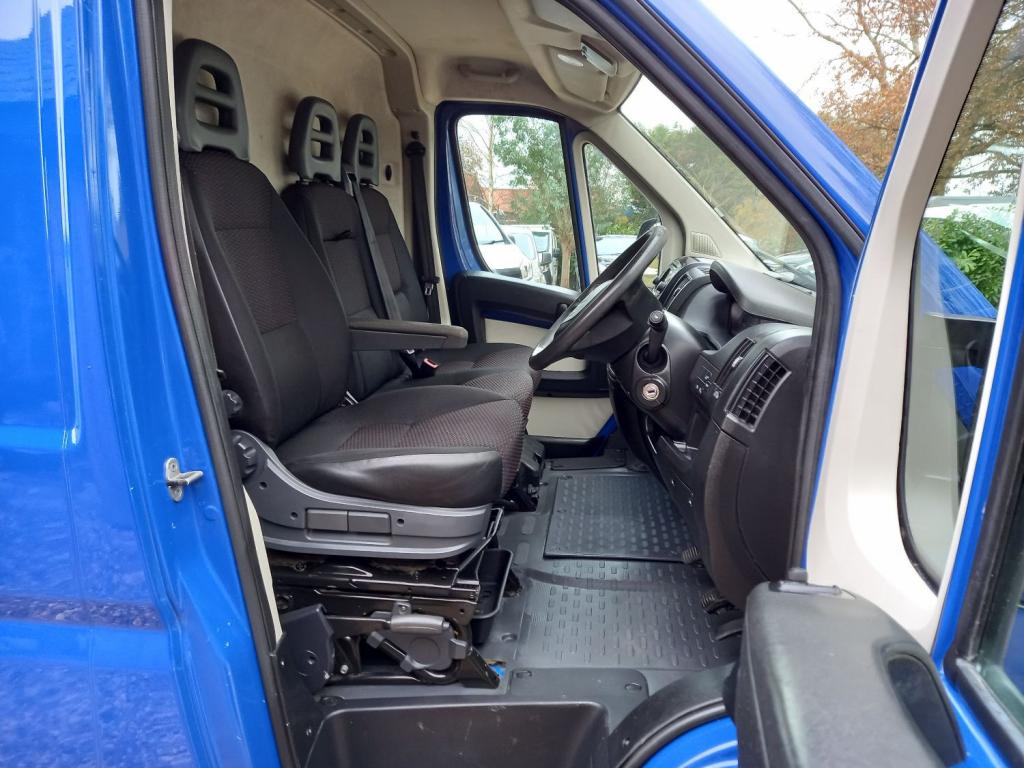 PEUGEOT BOXER