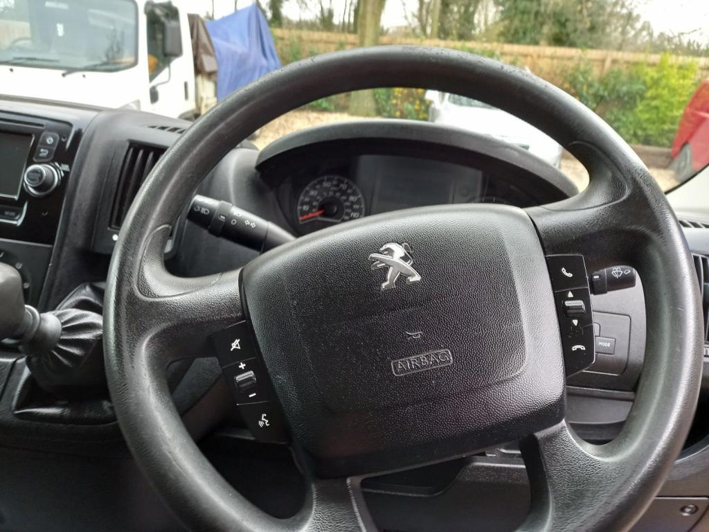 PEUGEOT BOXER
