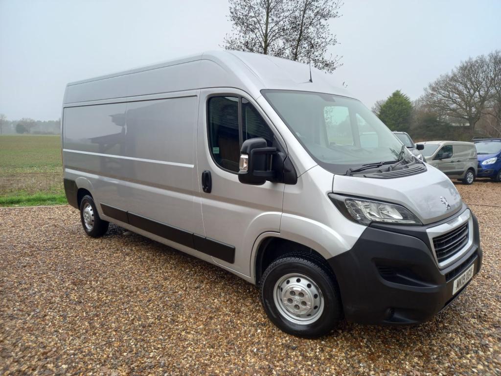 View PEUGEOT BOXER BLUE HDI 335 L3H2 PROFESSIONAL PV