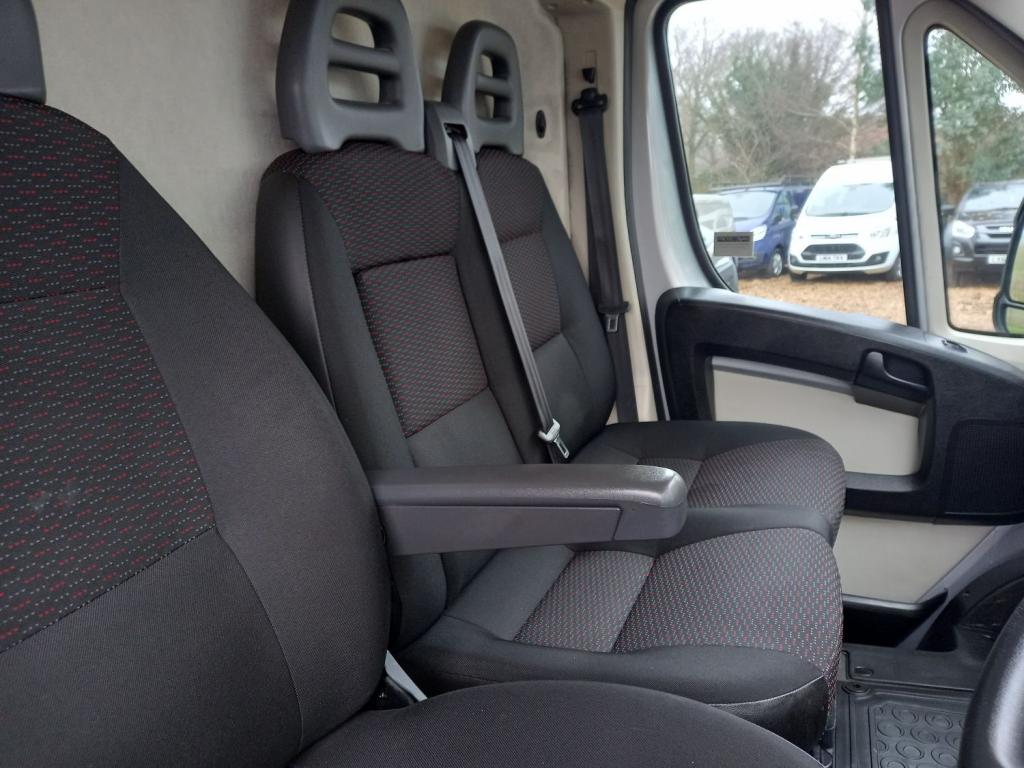 PEUGEOT BOXER