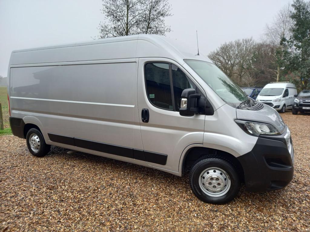 View PEUGEOT BOXER BLUE HDI 335 L3H2 PROFESSIONAL PV