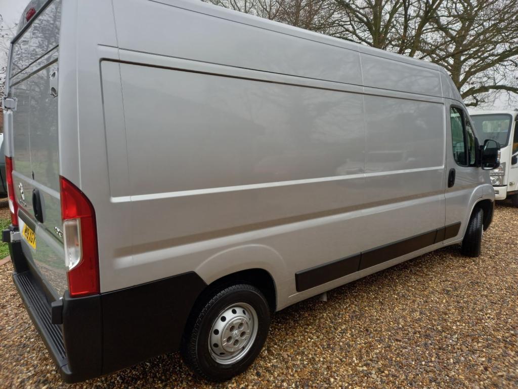 PEUGEOT BOXER