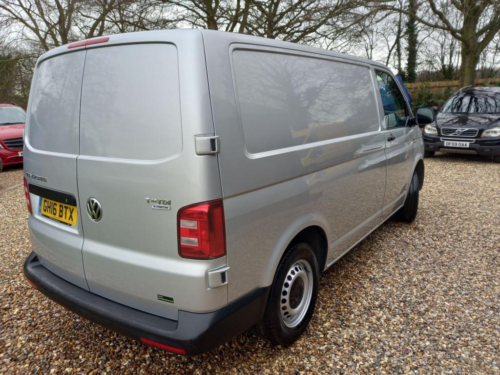 VOLKSWAGEN TRANSPORTER