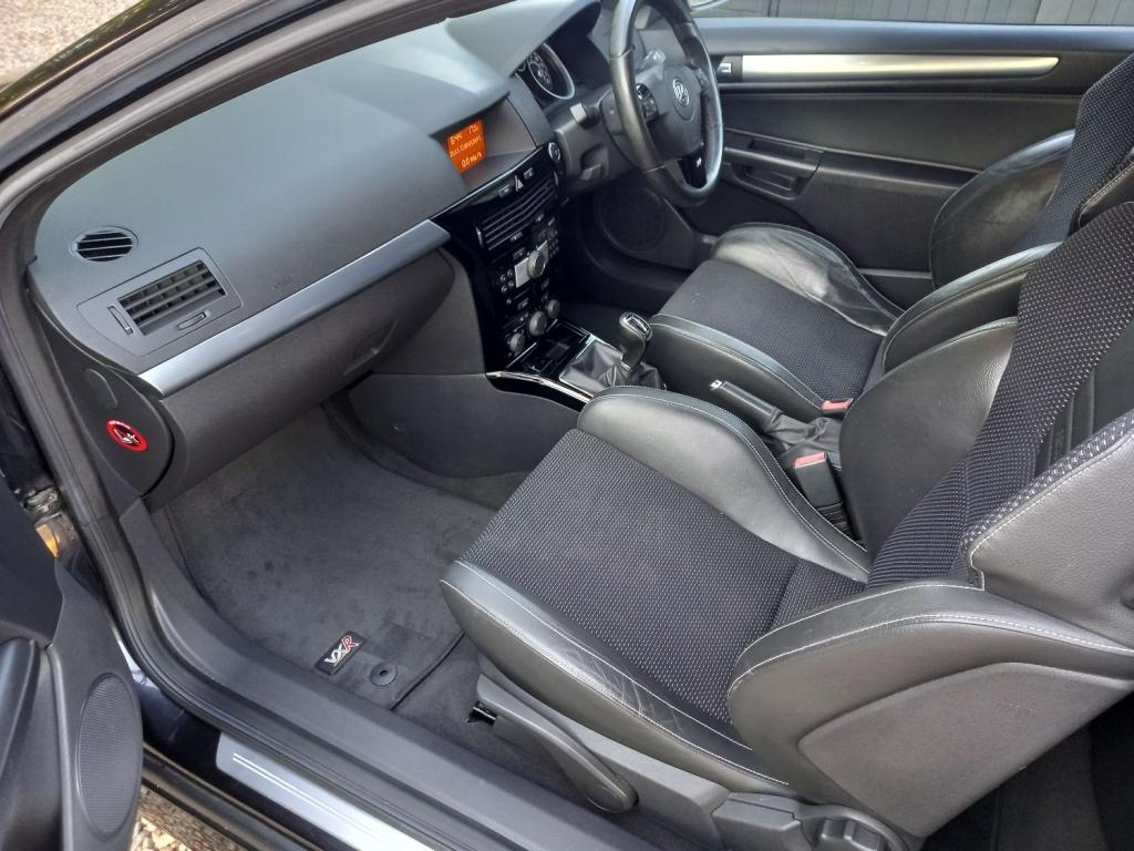VAUXHALL ASTRA