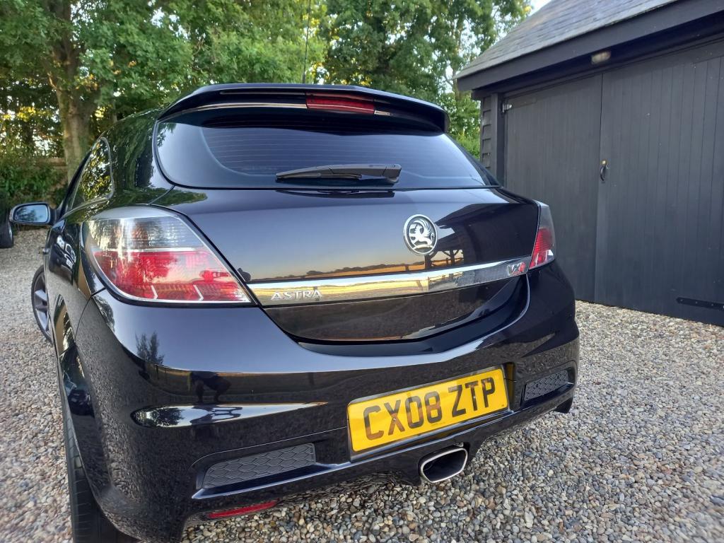 VAUXHALL ASTRA