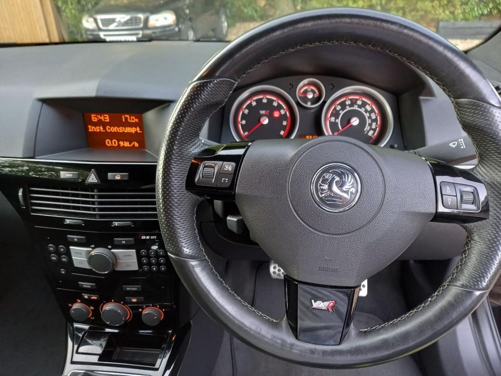 VAUXHALL ASTRA