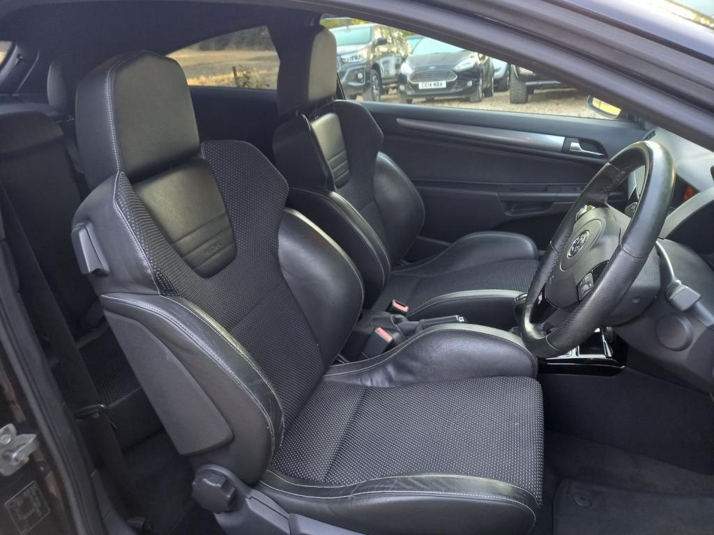 VAUXHALL ASTRA