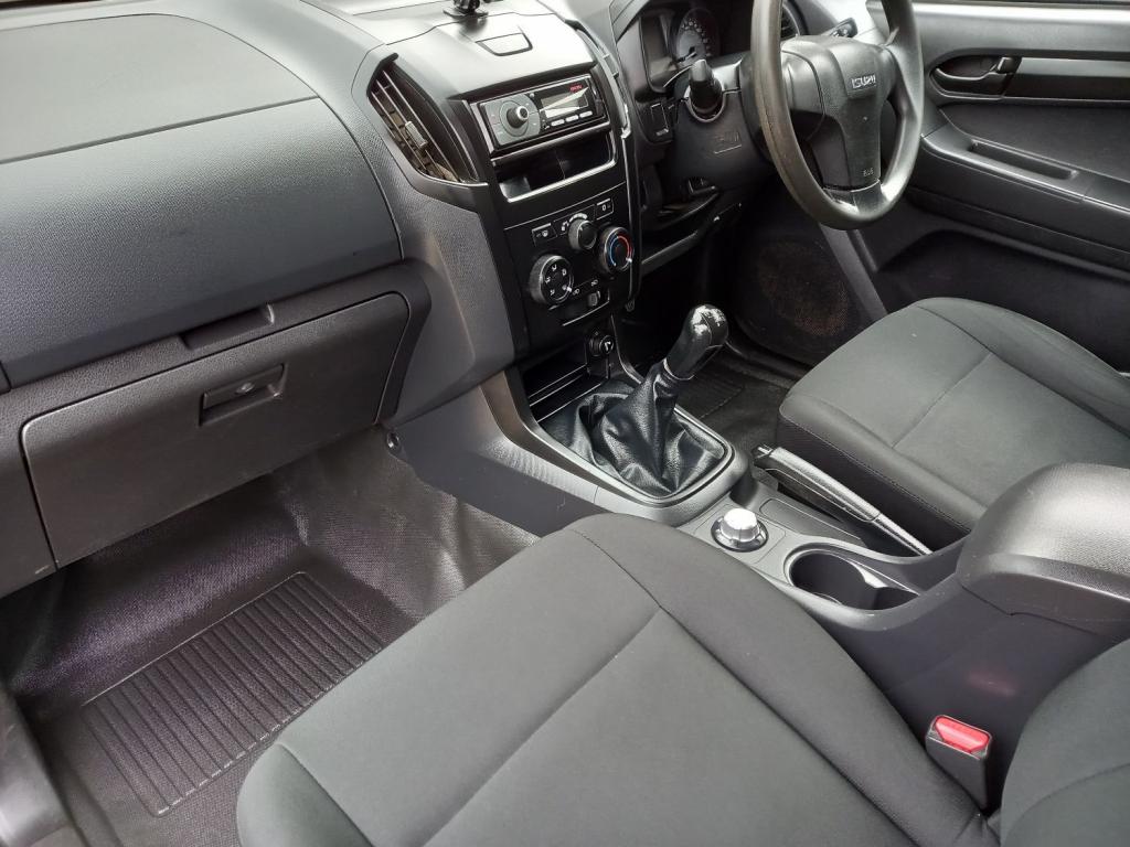 ISUZU D-MAX