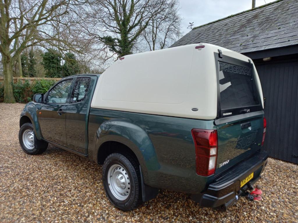 ISUZU D-MAX