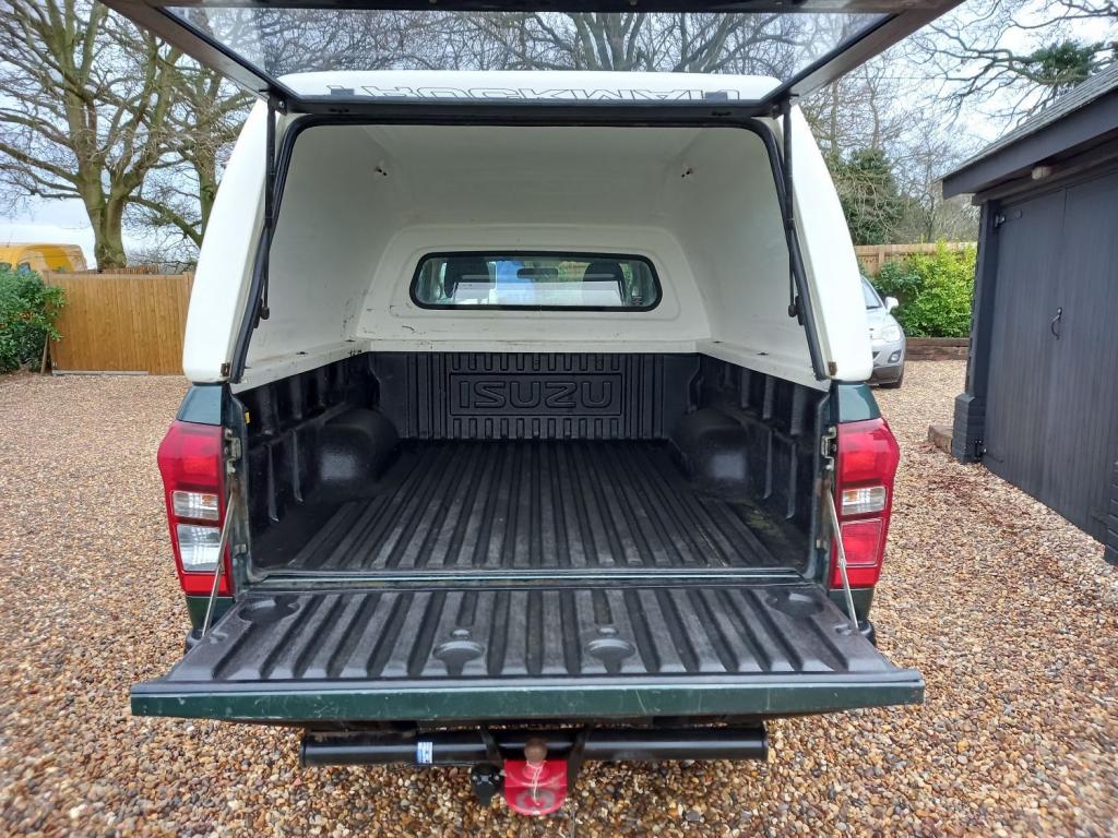 ISUZU D-MAX